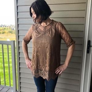 Lace detail dress shirt